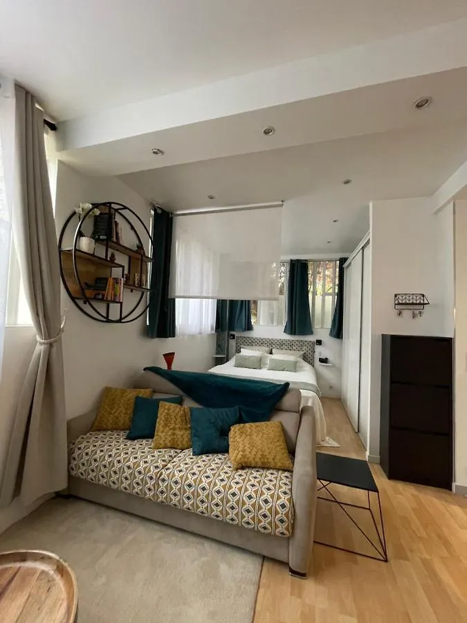Appartement Superbe Studio Lumineux refait a Neuf ! à Gentilly France