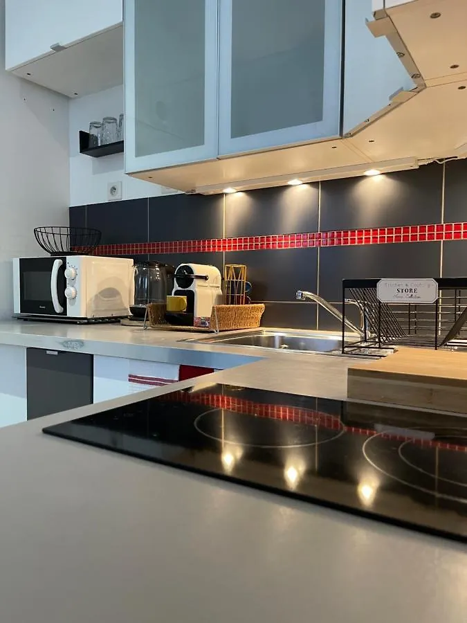 Appartement Superbe Studio Lumineux refait a Neuf ! à Gentilly